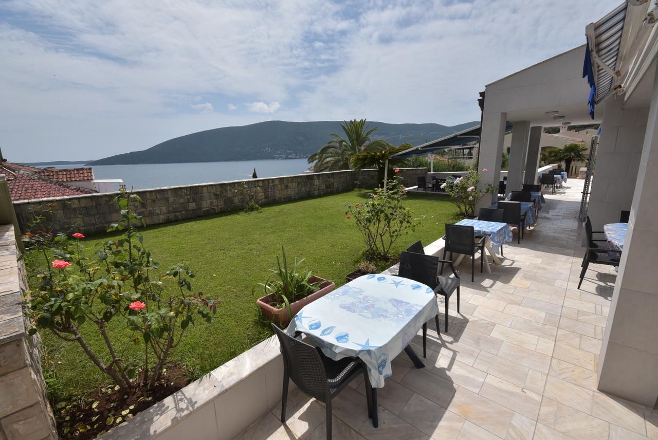 Hotel Vila Margot Herceg Novi Exterior photo