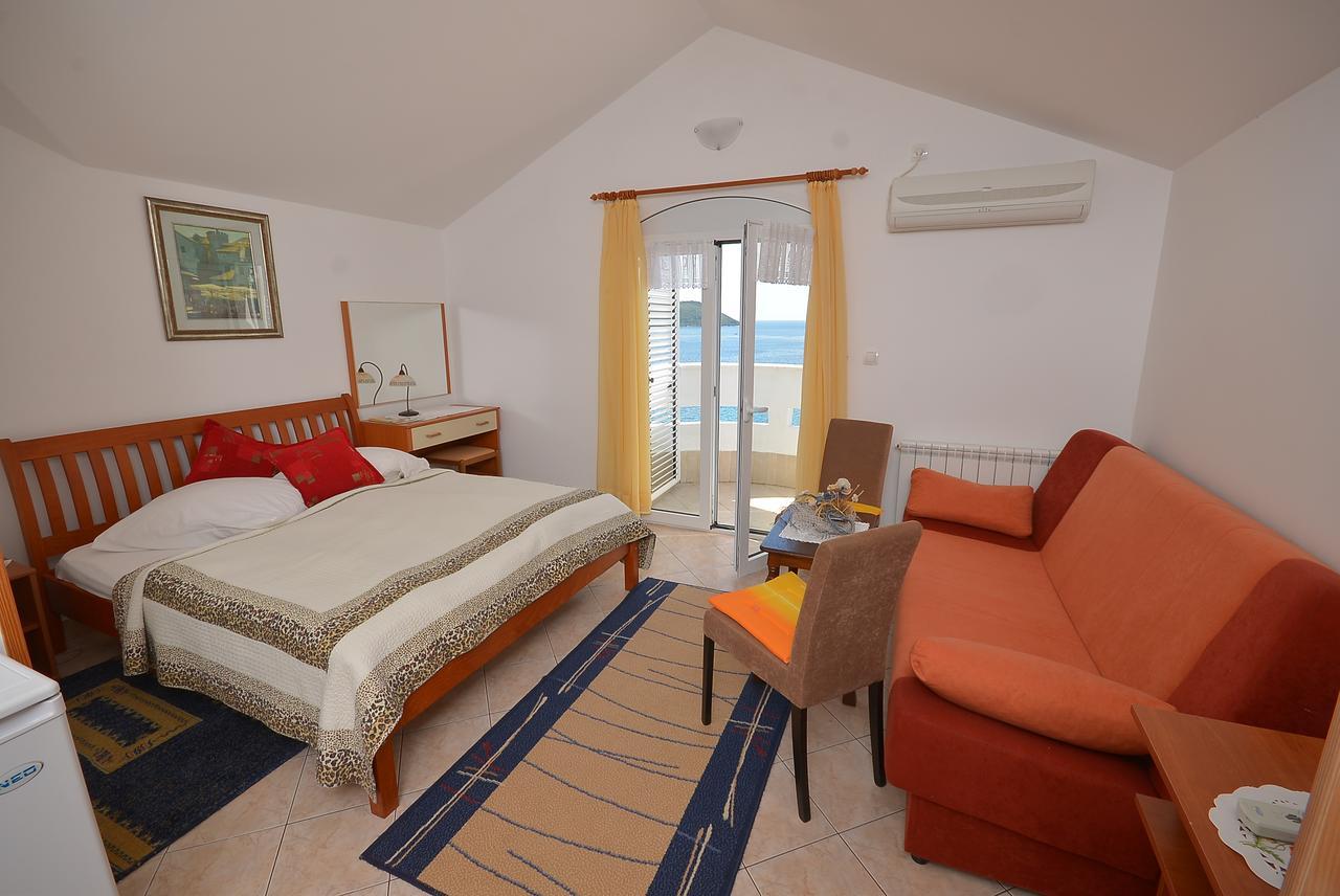 Hotel Vila Margot Herceg Novi Exterior photo