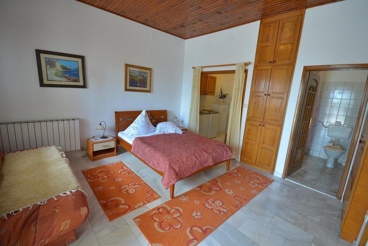 Hotel Vila Margot Herceg Novi Exterior photo
